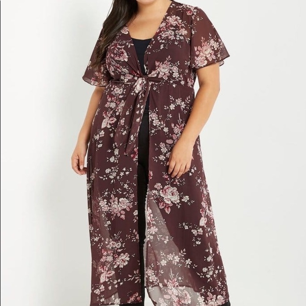 NWT Plus Size Floral/Plum Duster